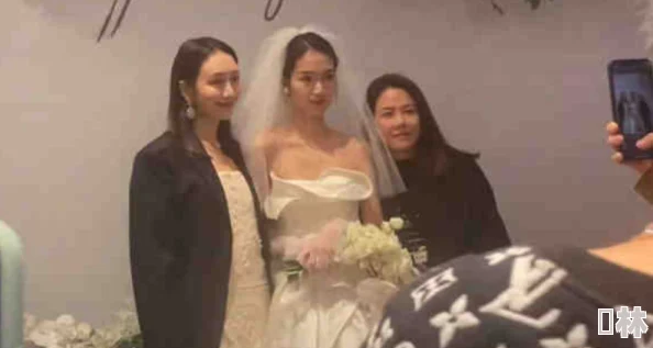 男人的坤坤插入女人的坤坤，网友疯传两大明星绯闻恋情曝光