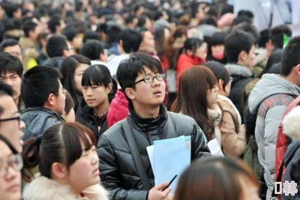 韩国金先生约操大学生在线播放，震撼曝光！引发网友热议与讨论，背后真相令人瞩目！